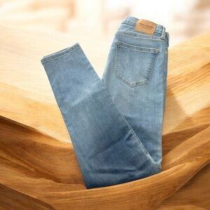 Abercrombie KIDS ~ Taper  Jeans
Size 15/16 long